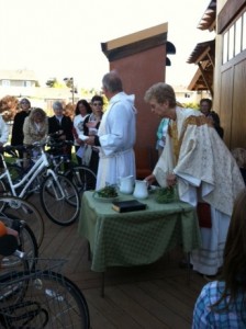 Church blesses bikes to celebrate Earth Day | Local News – KSBW Home